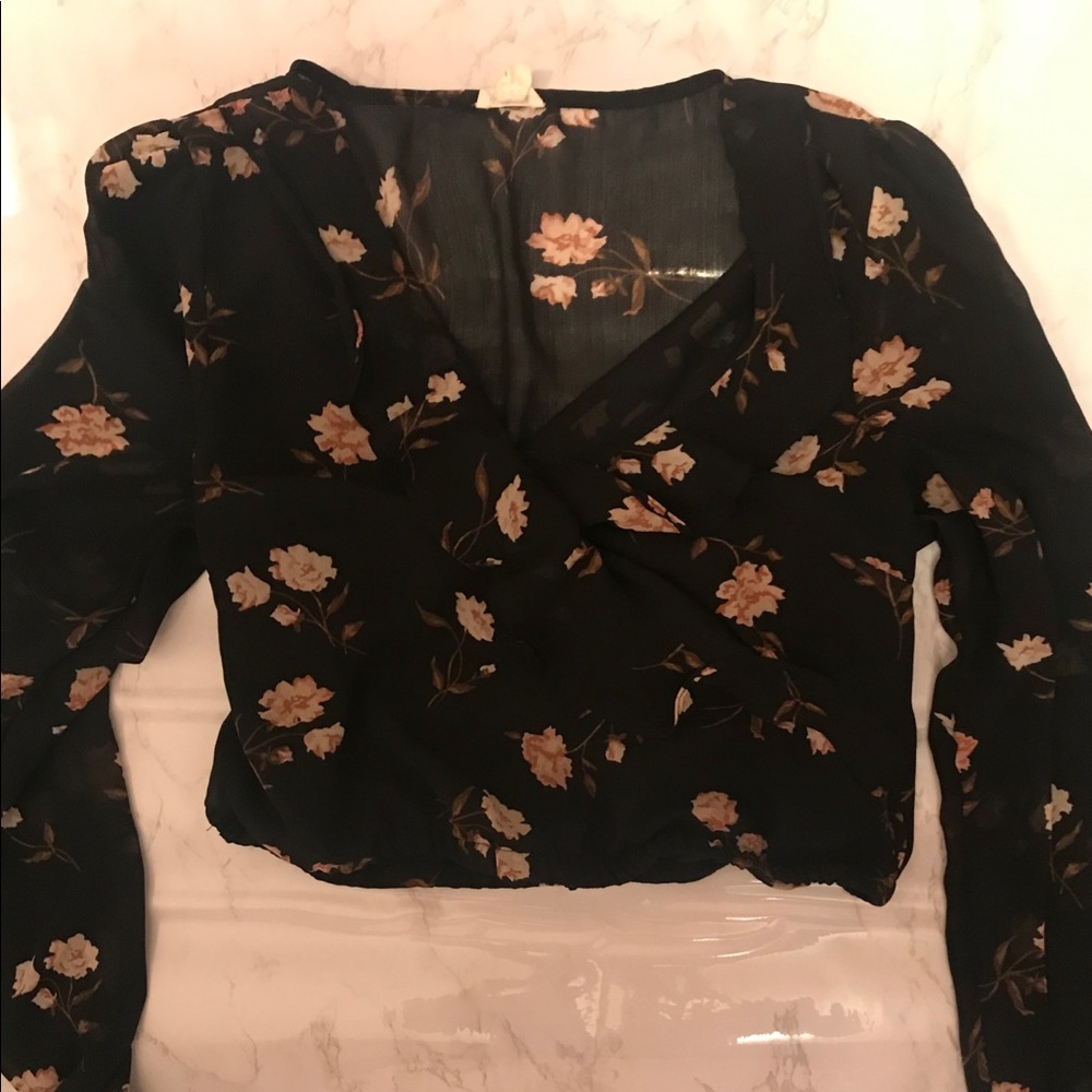 Garage floral top